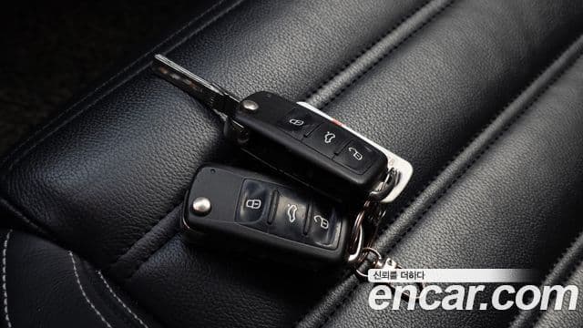 Volkswagen 시로코 2.0 TDI R-Line, 2015 17