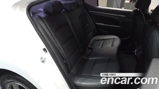 Hyundai Avante AD 1.6 GDI Smart, 2017 11