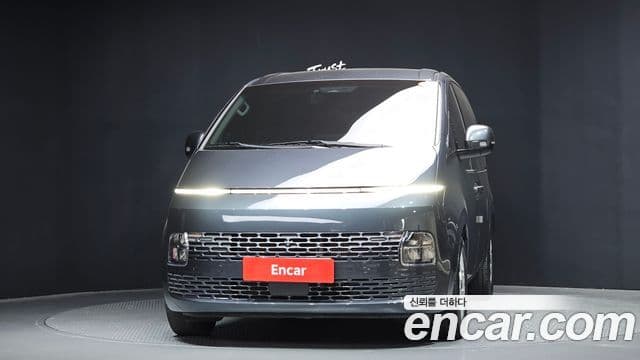 Hyundai Staria Modern, 2025 3