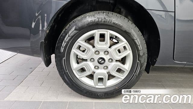 Hyundai Staria Modern, 2025 все фото