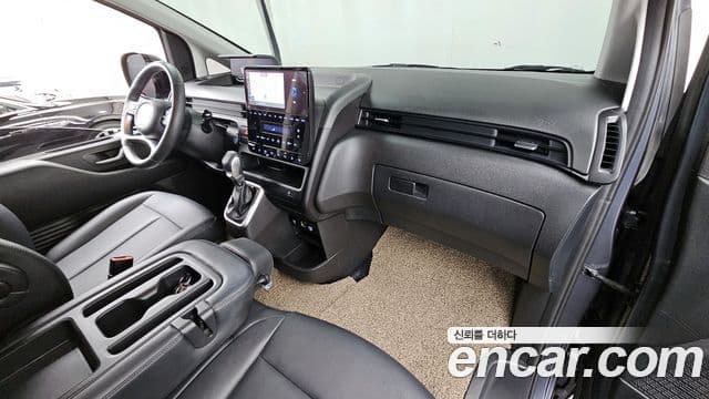 Hyundai Staria Modern, 2025 7