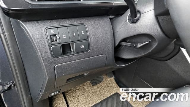 Hyundai Staria Modern, 2025 19