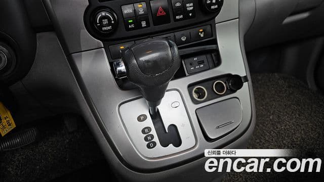 Kia Carnival R Premium, 2012 9