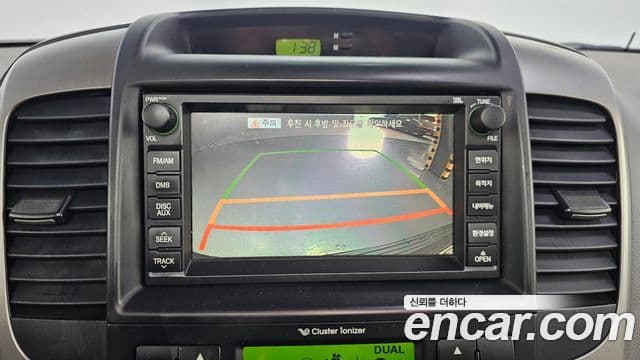 Kia Carnival R Premium, 2012 15