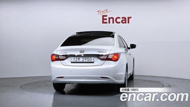 Hyundai YF Sonata LPI top, 2012 4