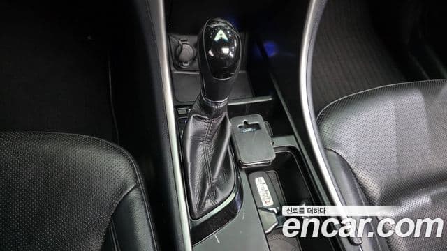 Hyundai YF Sonata LPI top, 2012 9