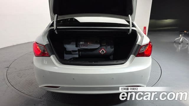 Hyundai YF Sonata LPI top, 2012 20