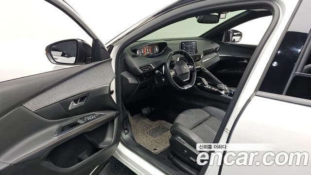Peugeot 5008 2세대 1.5 BlueHDi GT Line, 2021 11