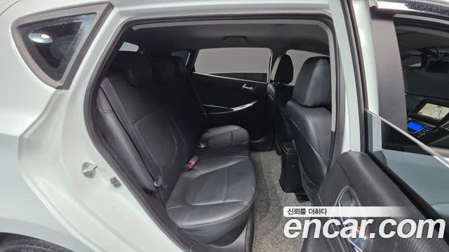 Hyundai Accent(новый кузов / новое поколение) Premium, 2015 19