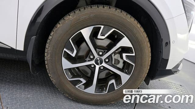 Kia Sportage 5세대 гибрид Signature 2WD, 2022 все фото