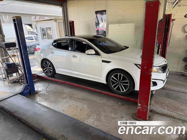 Kia The / новый New K5 LPI Prestige(для людей с инвалидностью), 2014 2