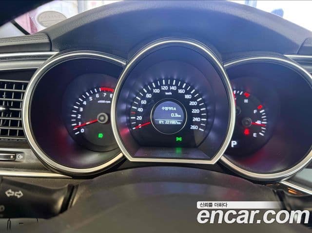 Kia The / новый New K5 LPI Prestige(для людей с инвалидностью), 2014 4