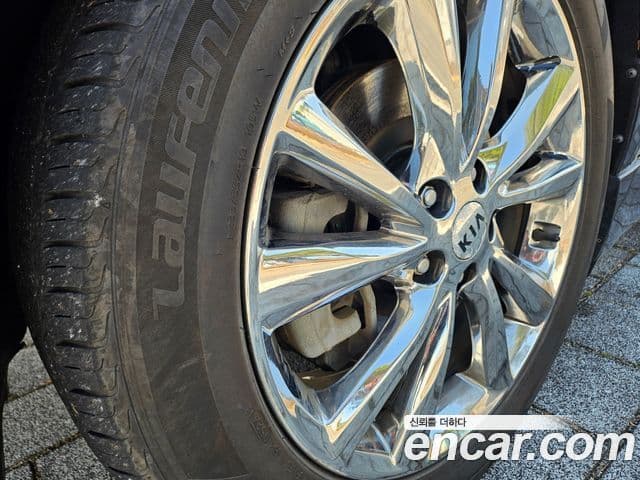 Kia The / новый New Carnival Noblesse Special, 2019 3