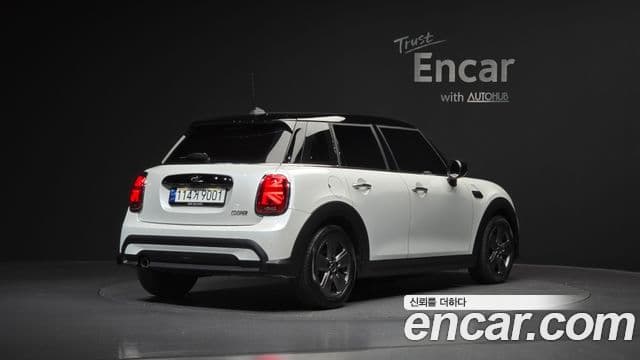 Mini Cooper 3세대, 2023 2