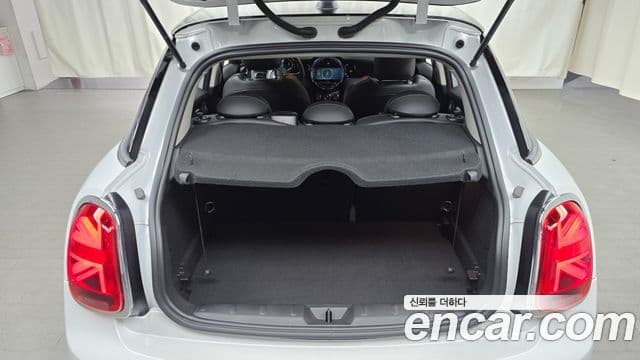 Mini Cooper 3세대, 2023 20