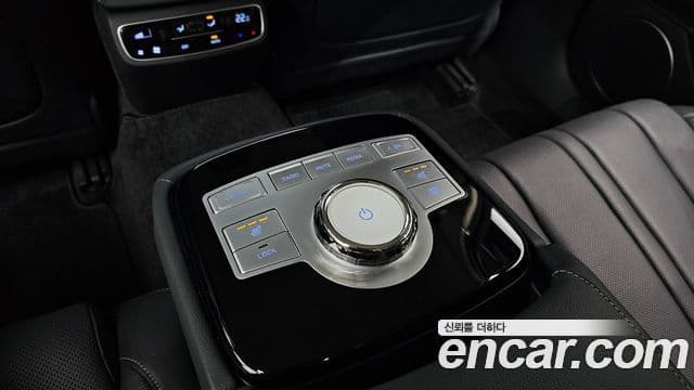 Genesis G80 (RG3) бензин 2.5 турбо AWD, 2024 19