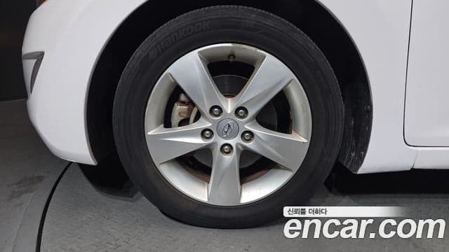 Hyundai Avante MD Modern, 2013 все фото