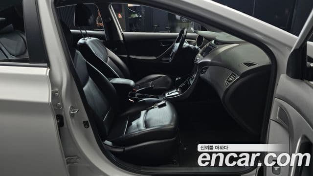 Hyundai Avante MD Modern, 2013 11