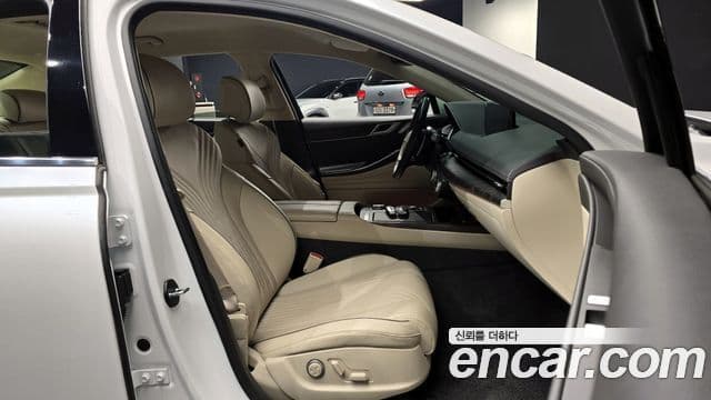 Genesis G80 (RG3) бензин 2.5 турбо 2WD, 2022 10