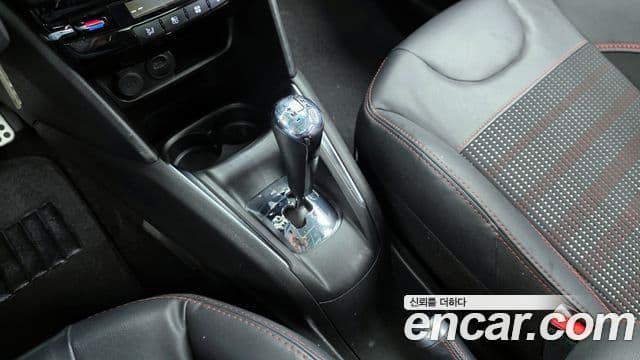 Peugeot 208 1.6 BlueHDi GT Line 5도어, 2017 9