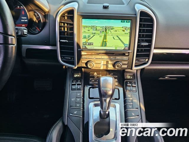 Porsche New Cayenne 958, 2014 17