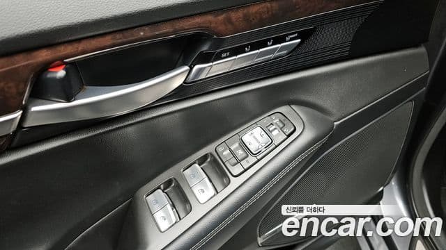 Genesis EQ900 Luxury, 2016 16