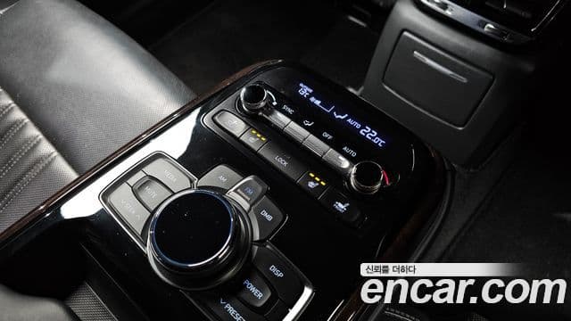 Genesis EQ900 Luxury, 2016 19