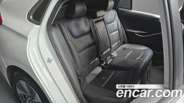 Hyundai Ioniq гибрид, 2016 13