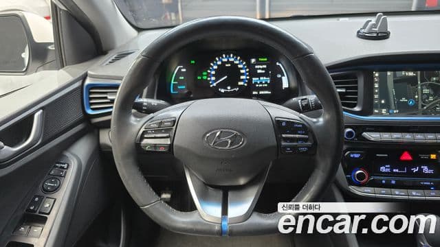 Hyundai Ioniq гибрид, 2016 14