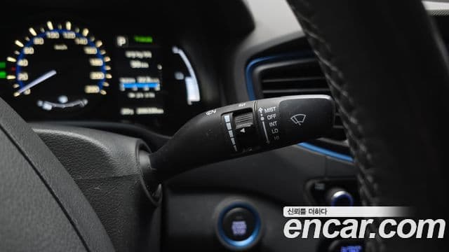 Hyundai Ioniq гибрид, 2016 19