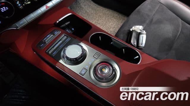 Genesis GV70, 2021 9