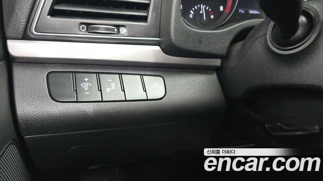 Hyundai Avante AD 1.6 GDI Value Plus, 2018 16