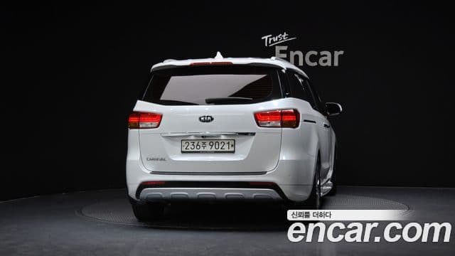 Kia All New Carnival Noblesse, 2016 4