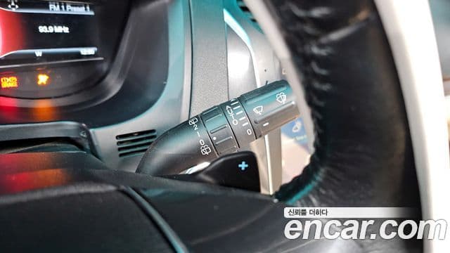 Ford Explorer 5세대, 2016 18