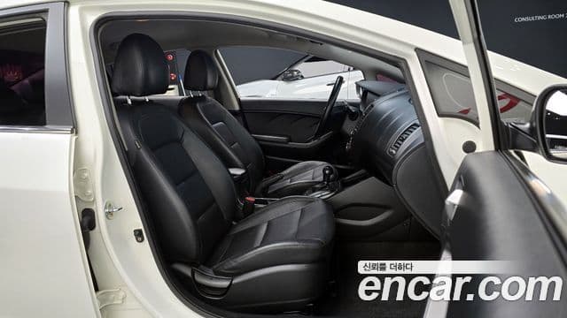 Kia K3 Luxury, 2015 10