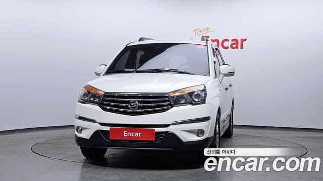 KG모빌리티(SsangYong) Korando 투리스모 4WD GT 11인승, 2014 3