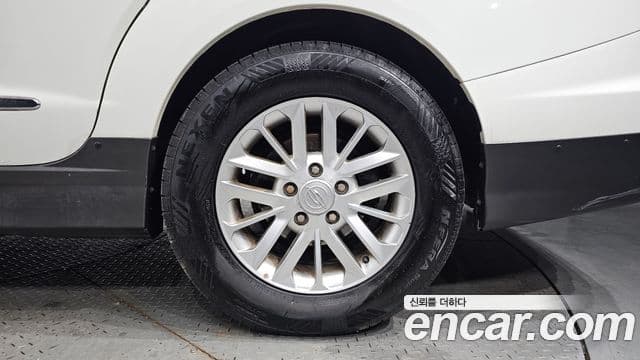 KG모빌리티(SsangYong) Korando 투리스모 4WD GT 11인승, 2014 все фото