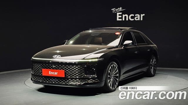 Hyundai Grandeur (GN7) Calligraphy, 2023 1
