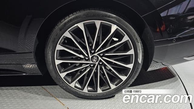 Hyundai Grandeur (GN7) Calligraphy, 2023 все фото