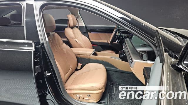 Hyundai Grandeur (GN7) Calligraphy, 2023 10