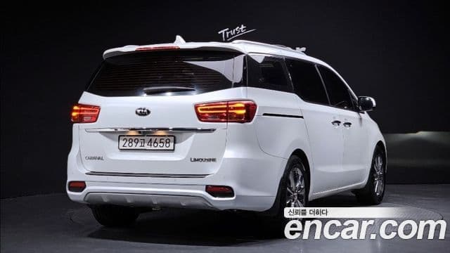 Kia The / новый New Carnival VIP, 2019 2