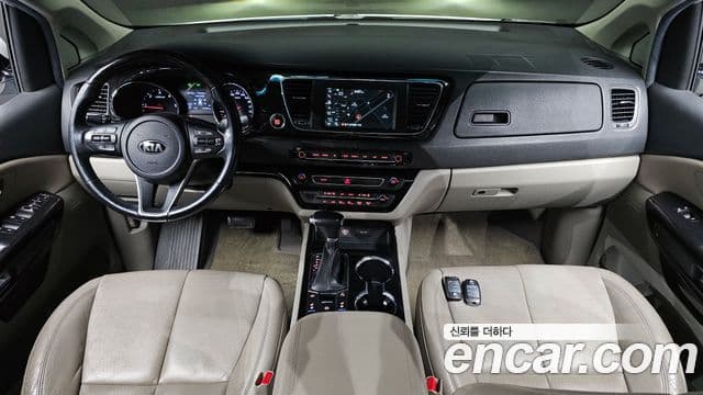 Kia The / новый New Carnival VIP, 2019 7