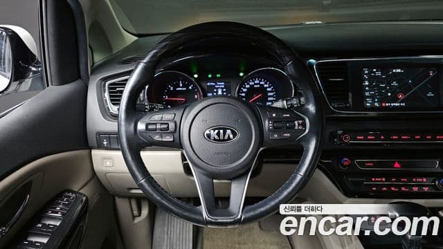 Kia The / новый New Carnival VIP, 2019 13