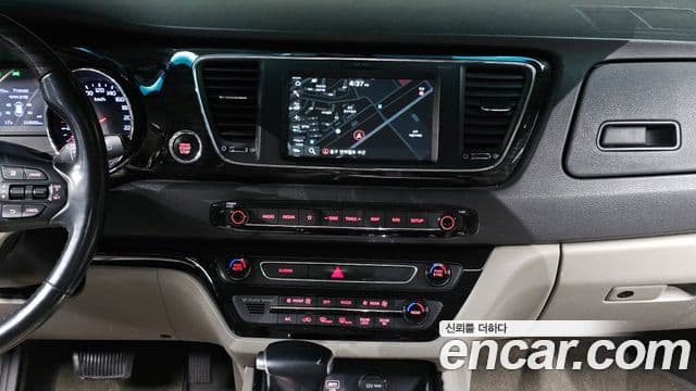 Kia The / новый New Carnival VIP, 2019 14