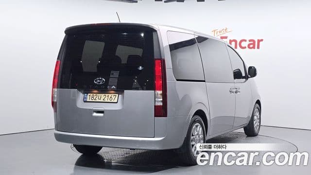 Hyundai Staria Modern, 2023 2