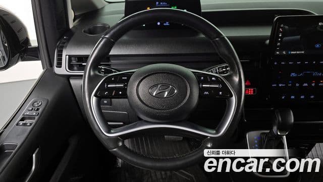 Hyundai Staria Modern, 2023 14