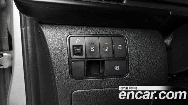 Hyundai Staria Modern, 2023 18