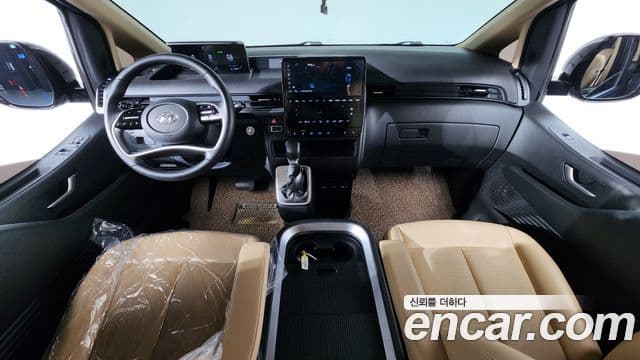Hyundai Staria Modern, 2024 7