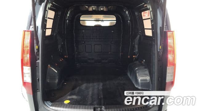 Hyundai Staria Modern, 2024 20