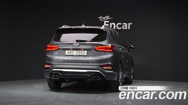 Hyundai Santa Fe TM Inspiration, 2019 4
